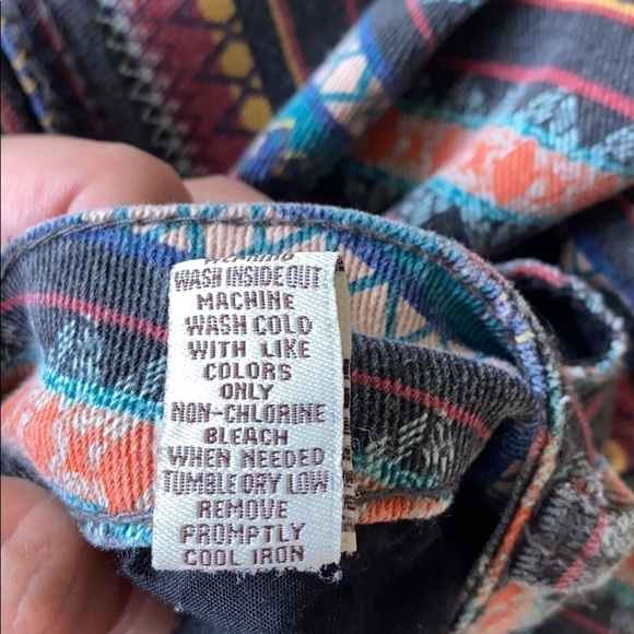 3 for $12 💖 HP 💖  Tribal Print Skinny Jeans - Picture 5 of 9